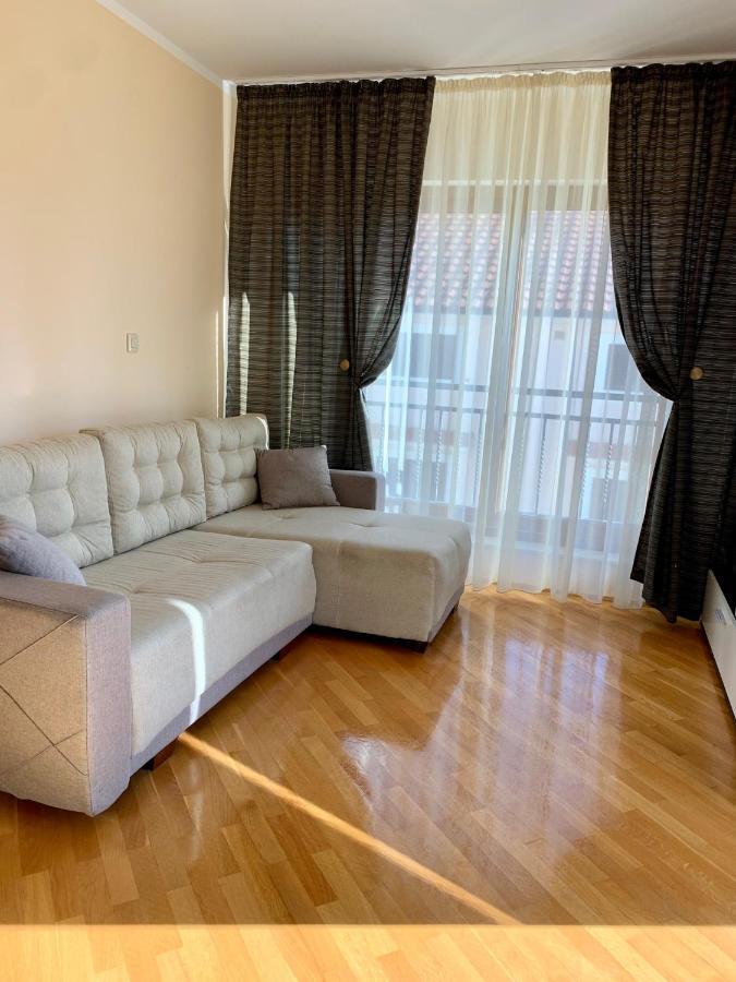 Lastochka.Mne Apartments Baošići Bagian luar foto